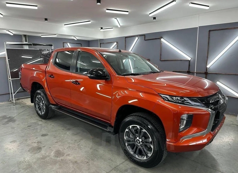 Mitsubishi L200, 2023