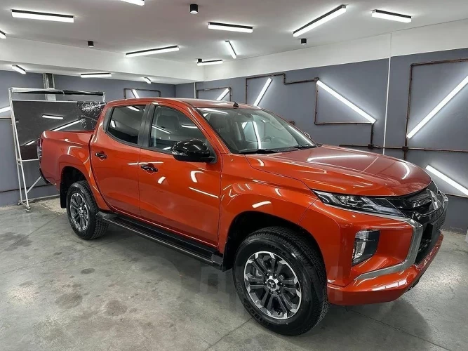 Mitsubishi L200, 2023